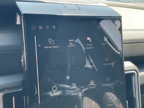 New 2026 GMC Yukon XL Denali w/ Sun & Power Step Package AWD/4WD image 13