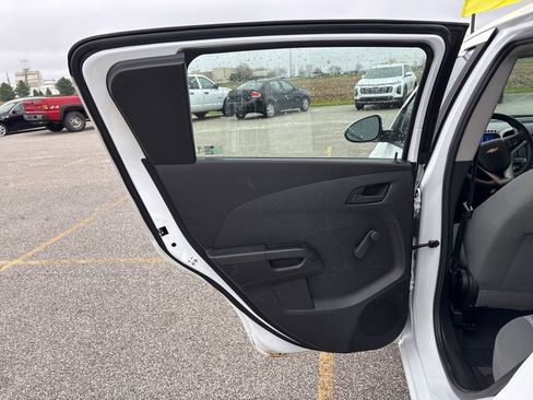 Used 2016 Chevrolet Sonic LS image 19