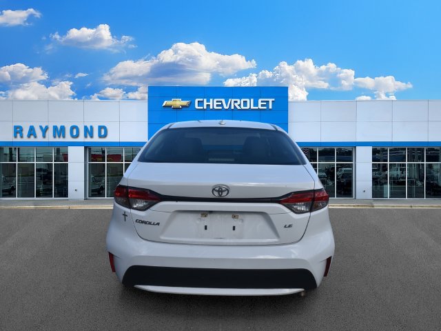 Used 2022 Toyota Corolla LE FWD image 5