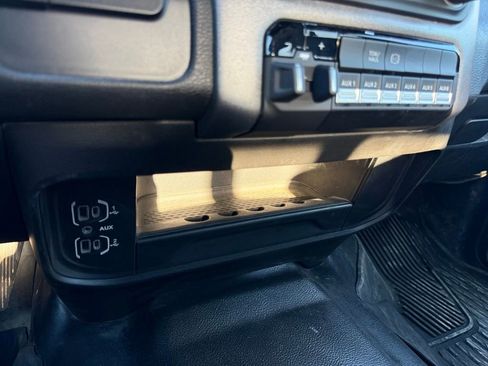 Used 2022 RAM 3500 Tradesman image 19