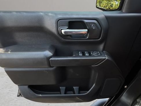 Used 2022 Chevrolet Silverado 1500 Custom w/ Safety Confidence Package AWD/4WD image 17