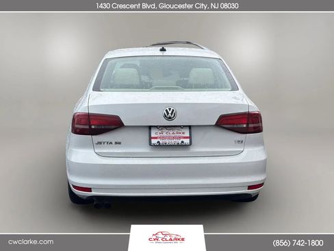 Used 2018 Volkswagen Jetta SE FWD image 7