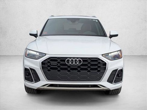 Used 2023 Audi Q5 2.0T Premium Plus w/ Premium Plus Package image 2