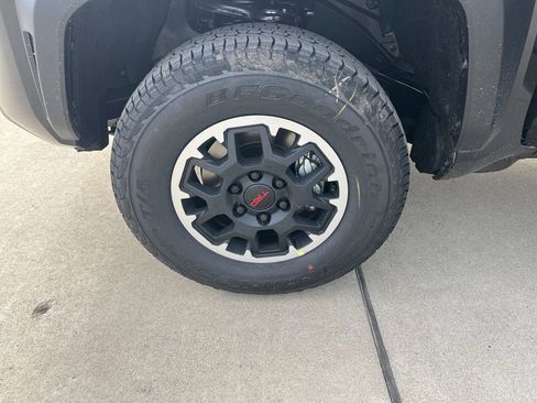 New 2026 Toyota Tacoma TRD Off-Road image 25