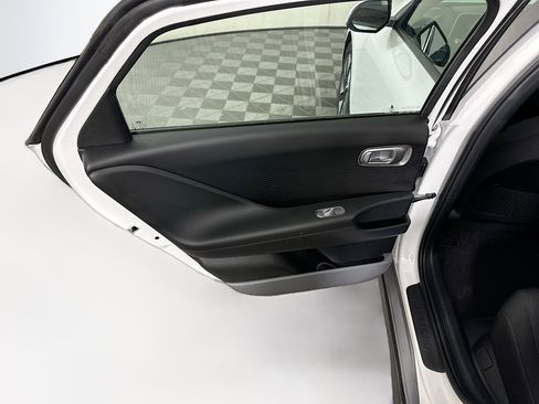 Used 2024 Hyundai Ioniq 6 SE image 26