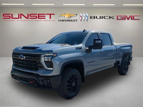 Certified 2025 Chevrolet Silverado 2500 LT w/ Trail Boss Package image 8