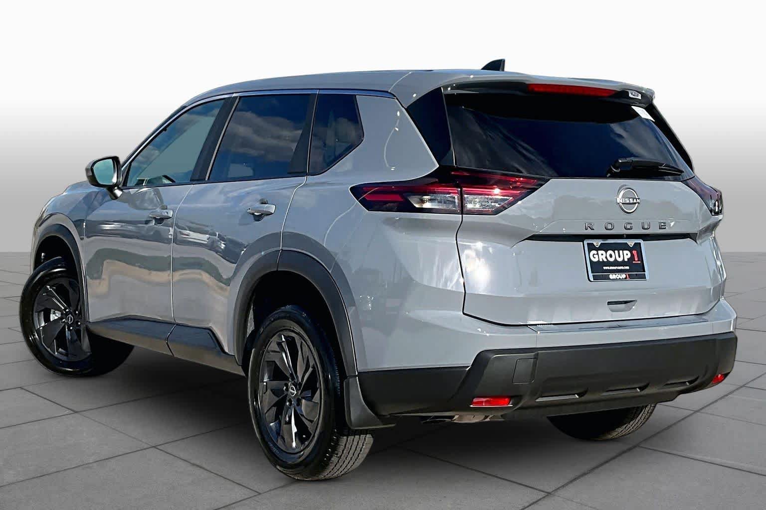 New 2027 Nissan Rogue SV FWD image 12