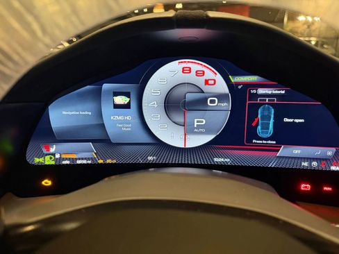 Used 2021 Ferrari Roma RWD image 11