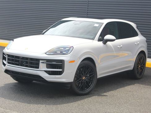 New 2026 Porsche Cayenne AWD/4WD image 1