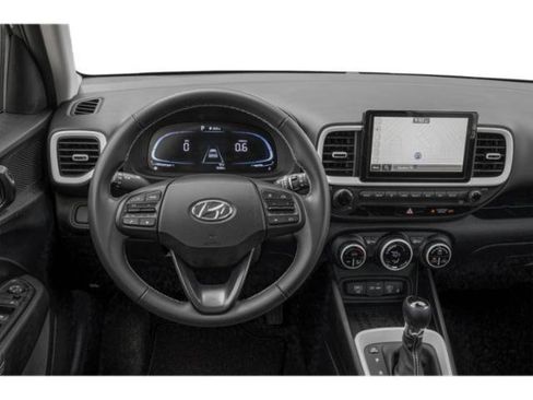 Used 2025 Hyundai Venue Limited image 9