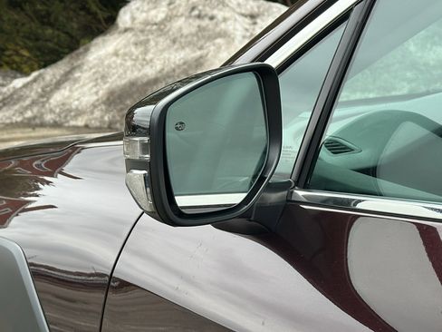 Used 2025 Subaru Outback Limited XT image 12