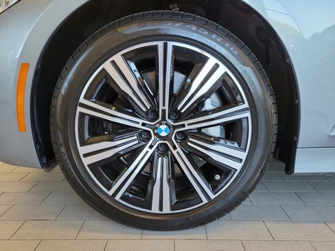 Used 2025 BMW 330i xDrive Sedan w/ Convenience Package AWD/4WD image 12