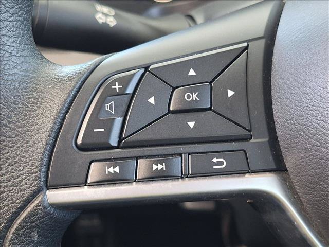 Used 2025 Nissan Altima 2.5 SV FWD image 16