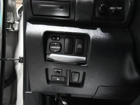 Used 2006 Lexus RX 330 image 36