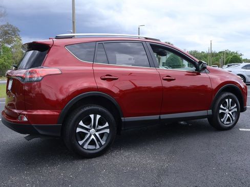 Certified 2018 Toyota RAV4 LE image 8