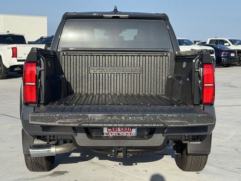 New 2025 Toyota Tacoma TRD Off-Road image 9