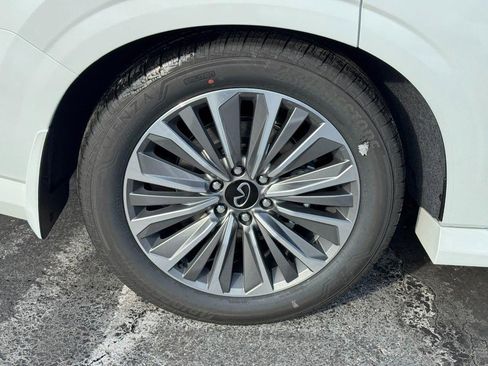 New 2026 INFINITI QX80 Luxe w/ Cargo Package image 4