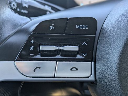 Used 2021 Hyundai Elantra SEL w/ Convenience Package image 20