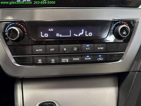 Used 2016 Hyundai Sonata SE image 28