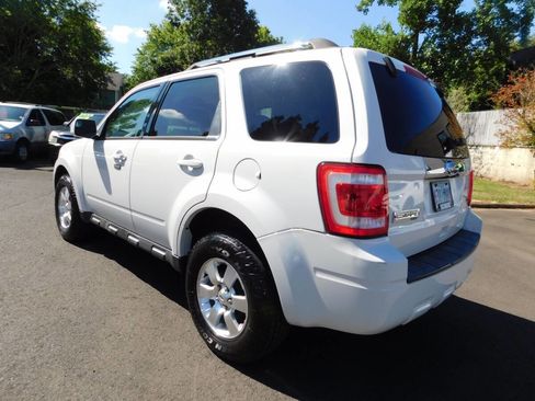 Used 2010 Ford Escape Limited image 3