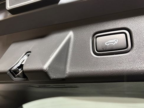 Used 2025 Hyundai Tucson SEL image 12