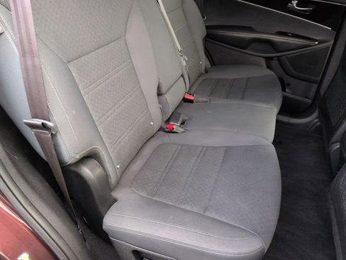 Used 2016 Kia Sorento LX w/ LX Convenience Package image 21