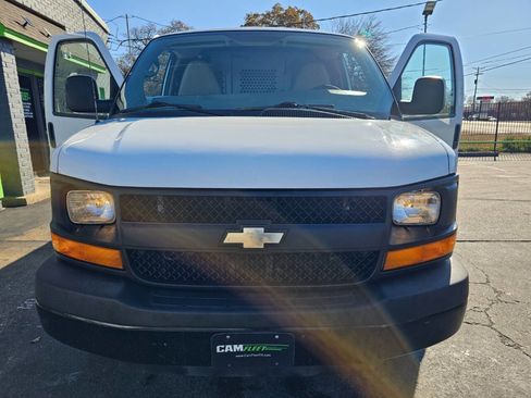 Used 2015 Chevrolet Express 2500 Extended image 39