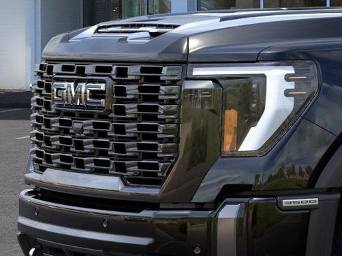 New 2026 GMC Sierra 3500 Denali Ultimate image 13