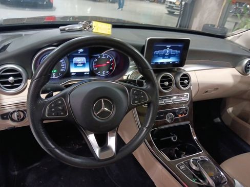 Used 2015 Mercedes-Benz C 300 4MATIC Sedan image 5