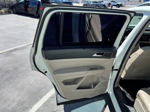 Used 2018 Volkswagen Atlas SE AWD/4WD image 21