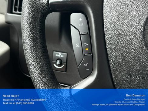 Used 2009 Chevrolet Express 2500 Passenger RWD image 18