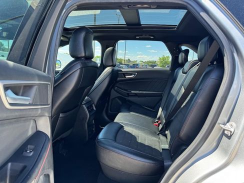 Used 2022 Ford Edge ST-Line AWD/4WD image 10