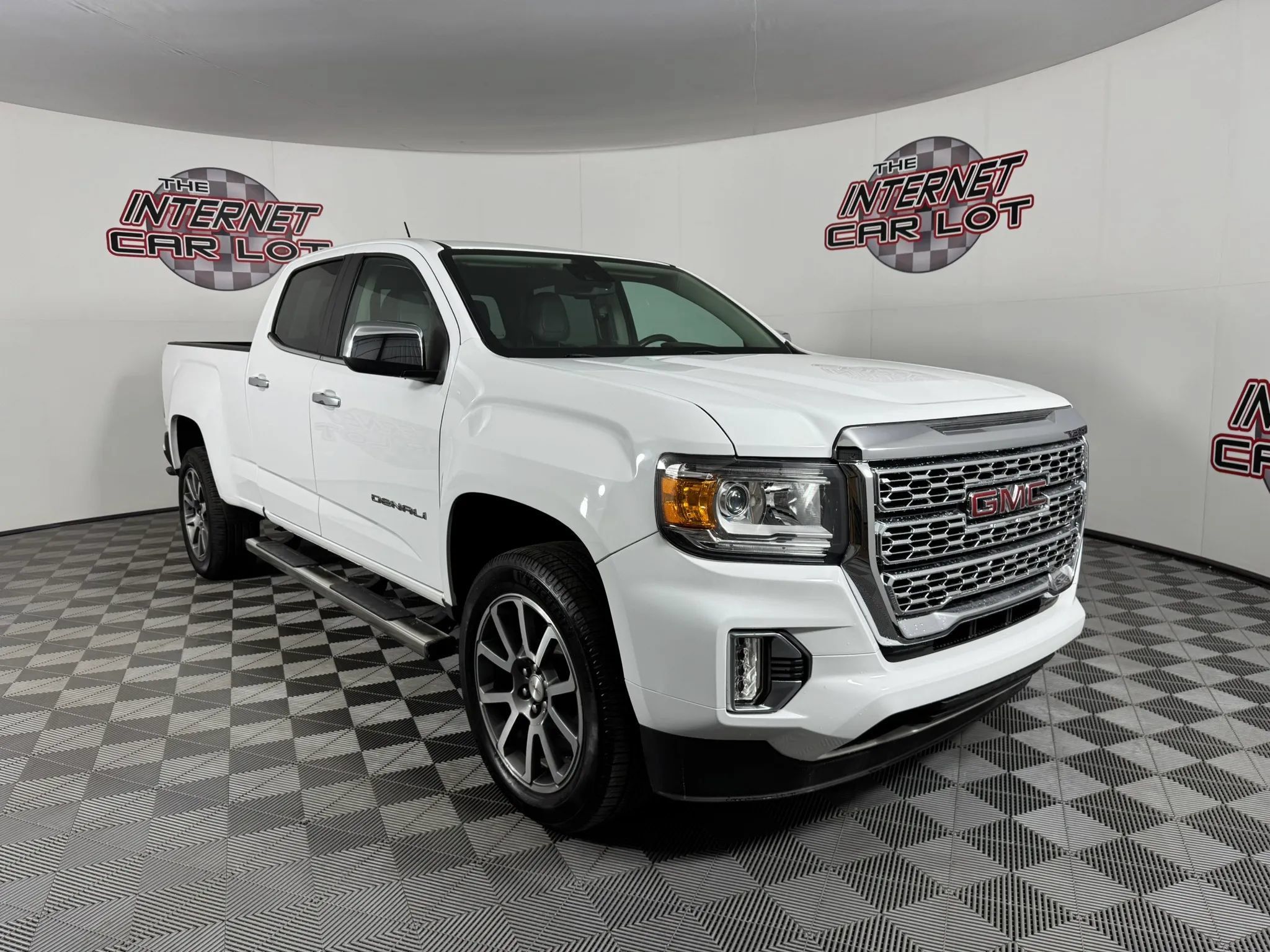 Used 2021 GMC Canyon Denali AWD/4WD image 9