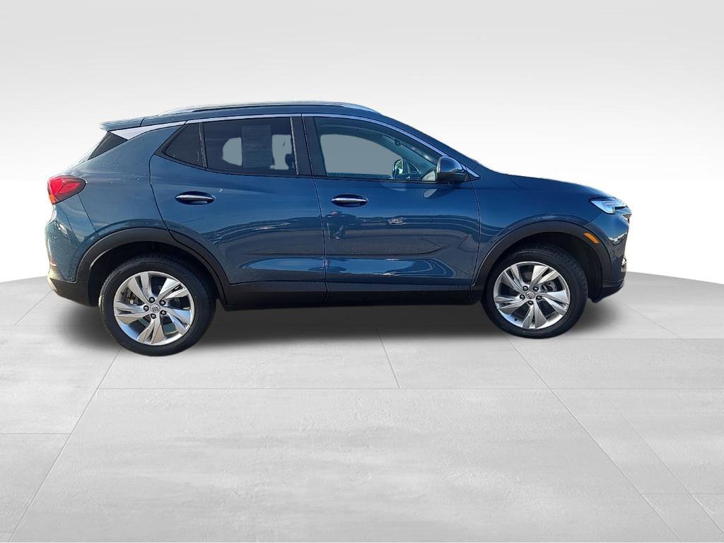 Used 2024 Buick Encore GX Preferred AWD/4WD image 6