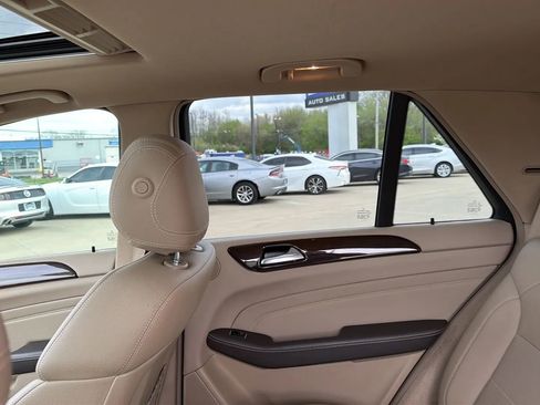 Used 2015 Mercedes-Benz ML 350 4MATIC image 47
