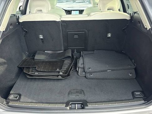 Certified 2023 Volvo XC60 B5 Plus w/ Climate Package AWD/4WD image 30
