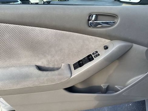 Used 2007 Nissan Altima 2.5 S FWD image 10