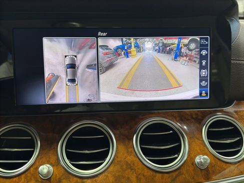 Used 2019 Mercedes-Benz E 450 4MATIC Sedan image 17