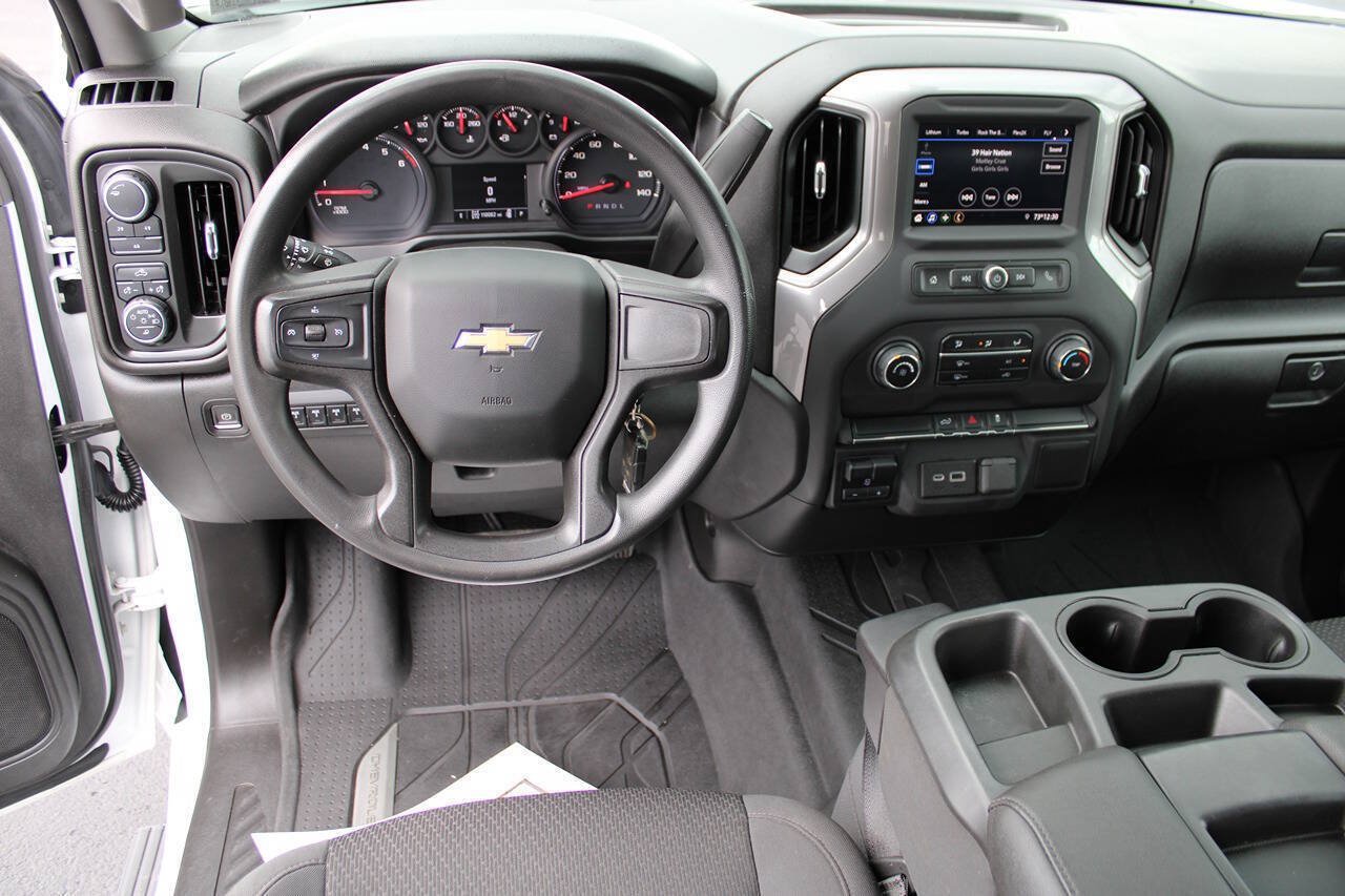 Used 2021 Chevrolet Silverado 2500 Custom w/ Custom Value Package AWD/4WD image 21
