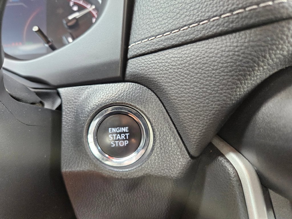 Used 2024 Toyota RAV4 XLE FWD image 30