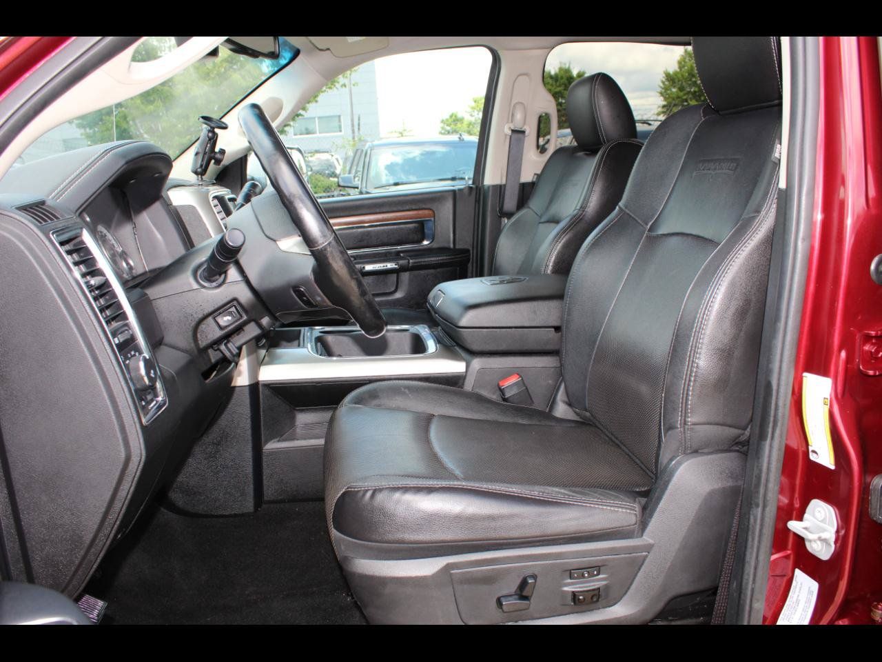 Used 2016 RAM 3500 Laramie AWD/4WD image 15