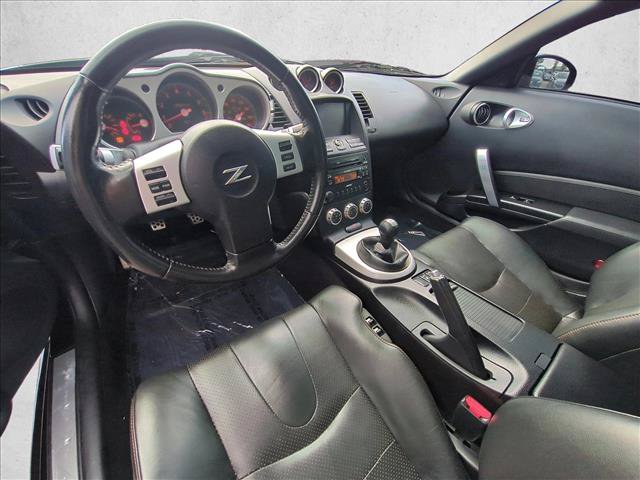 Used 2006 Nissan 350Z Touring RWD image 18
