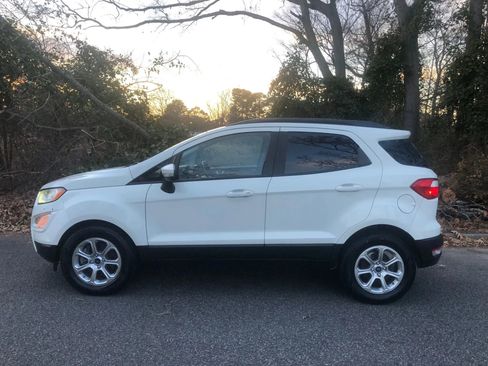 Used 2019 Ford EcoSport SE image 3