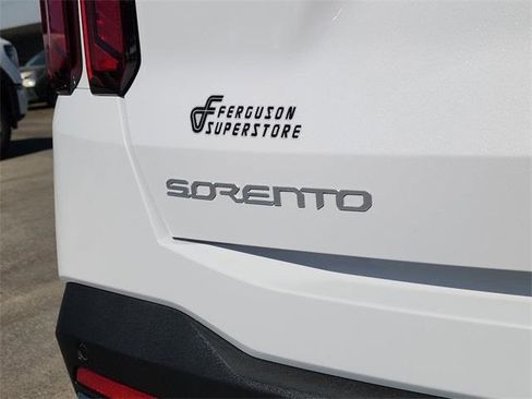 New 2025 Kia Sorento S w/ Panoramic Sunroof Package image 5