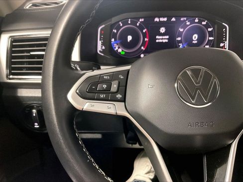 Used 2023 Volkswagen Atlas SE w/ Black Wheel Package AWD/4WD image 23