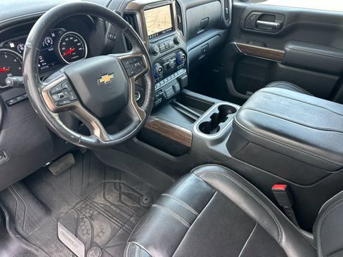 Used 2023 Chevrolet Silverado 2500 High Country image 11