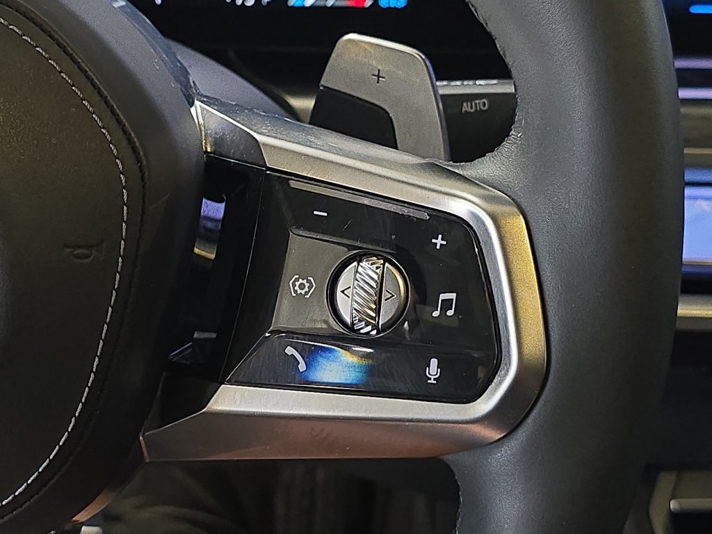 Certified 2023 BMW 740i RWD image 18
