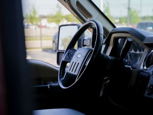 Used 2016 Ford F350 Lariat w/ Lariat Ultimate Package image 34