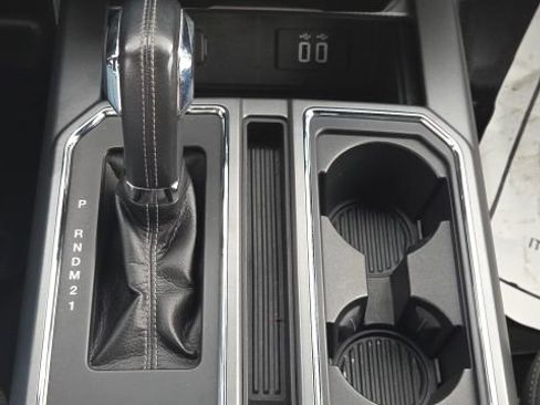 Used 2016 Ford F150 XLT w/ Equipment Group 302A Luxury image 34