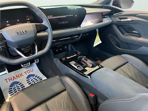 New 2025 Audi S6 e-tron Prestige image 31